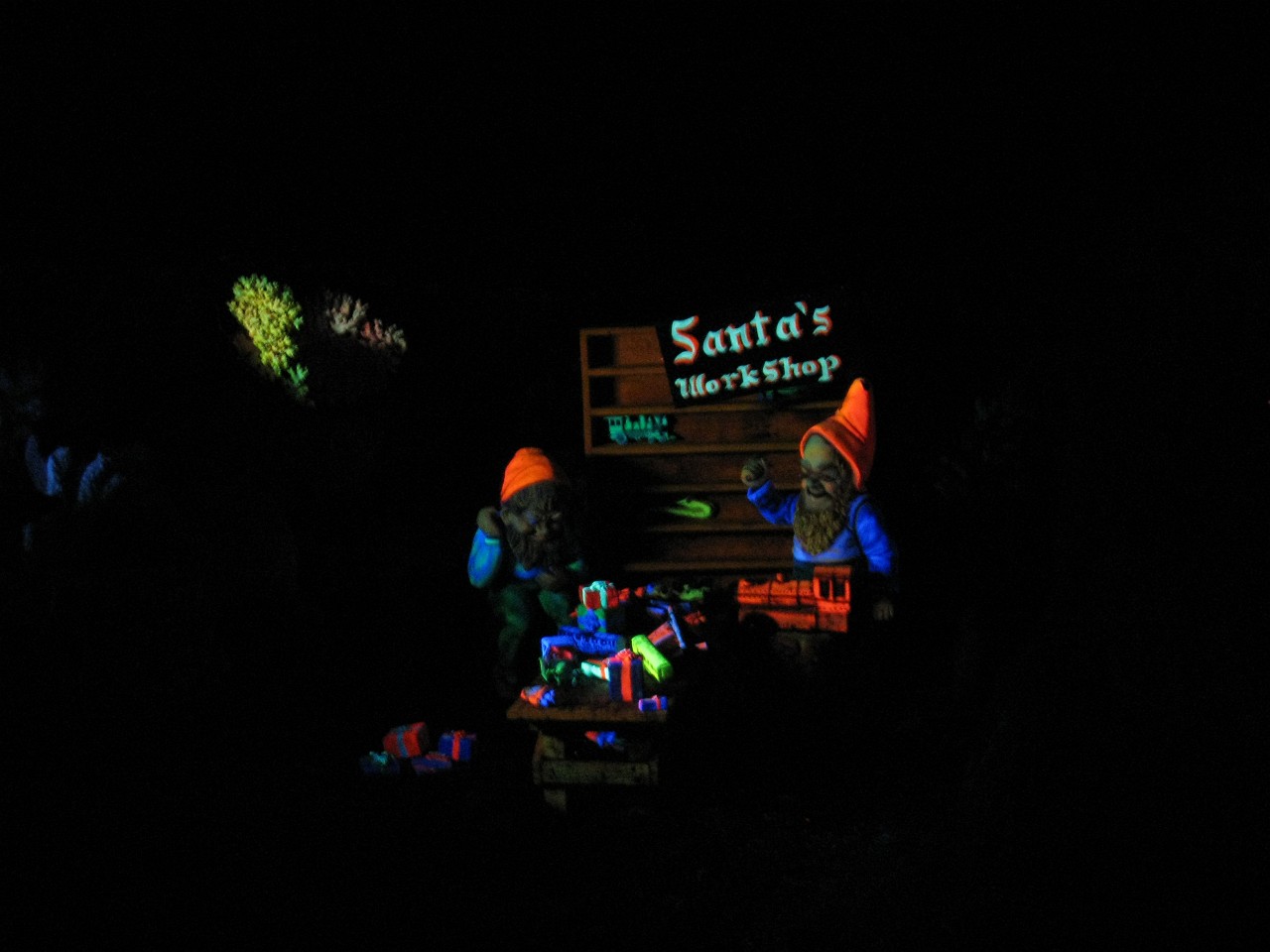 Vacation 2007-12 - Rock City 0280.jpg - Rock City outside of Chattanooga Tennessee has been a tourist attraction since 1932. I remembered seeing barn roofs painted with "See Rock City" and wanted to pay a visit to its home on Lookout Mountain. Christmas Vacation 2007-08.